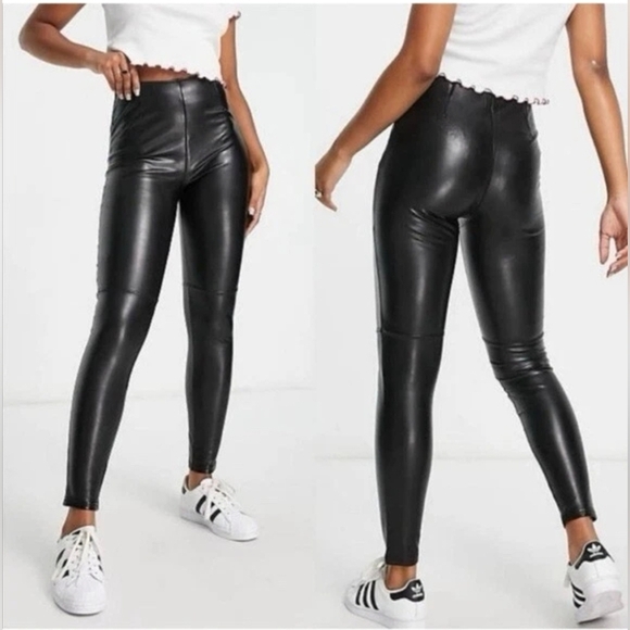 Abercrombie & Fitch Vegan Leather  Leggings Black Size Medium Short 25" Inseam - Picture 1 of 13